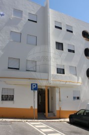 Apartment 2 Bedrooms in Pontinha e Famões