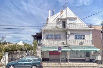 House 9 Bedrooms in Quinta do Conde