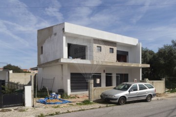 Maison 4 Chambres à Santa Iria de Azoia, São João da Talha e Bobadela