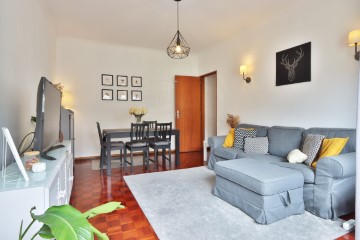 Apartment 3 Bedrooms in Oeiras e São Julião da Barra, Paço de Arcos e Caxias