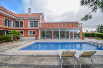 House 5 Bedrooms in S.Maria e S.Miguel, S.Martinho, S.Pedro Penaferrim