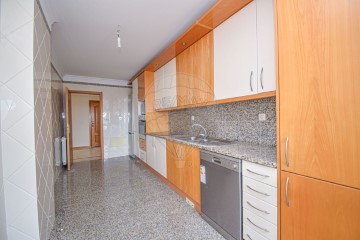 Apartamento 3 Quartos em São Domingos de Rana