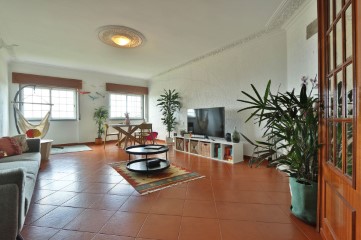 Apartment 3 Bedrooms in Oeiras e São Julião da Barra, Paço de Arcos e Caxias