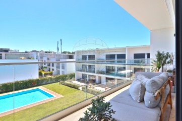 Apartment 3 Bedrooms in Oeiras e São Julião da Barra, Paço de Arcos e Caxias