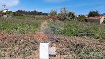 Terreno em Campelos e Outeiro da Cabeça