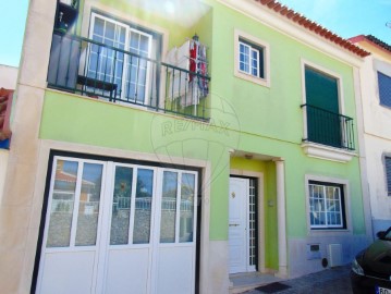 House 2 Bedrooms in Ribamar