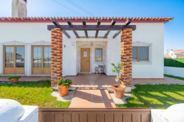 House 3 Bedrooms in Reguengo Grande