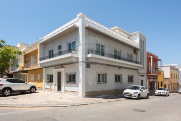 House 6 Bedrooms in Faro (Sé e São Pedro)