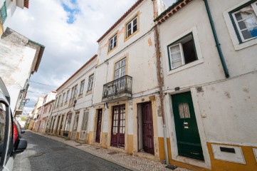 Edificio en São João Baptista e Santa Maria dos Olivais