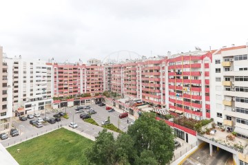 Apartamento 2 Quartos em São Domingos de Benfica