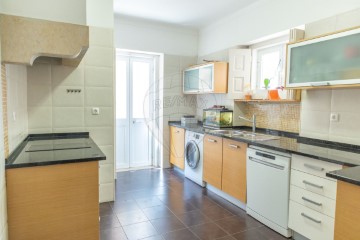 Apartment 2 Bedrooms in Penha de França