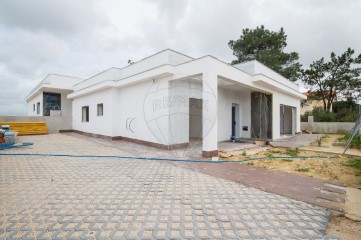 Maison 3 Chambres à Quinta do Anjo