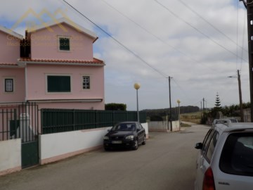 Maison jumelée à Atouguia da Baleia