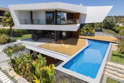 NEW Modern Villa near the beach with 4 bedrooms fo