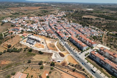 Terreno para venda em Odiáxere