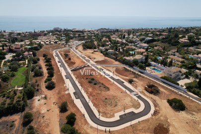 Plot to build a villa with sea view in Luz