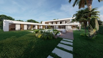 Luxury villa in the first line of Golf