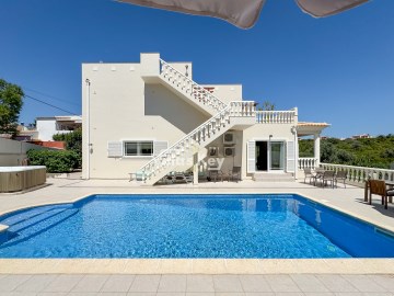 Vila- 4 bedrooms en suite with pool, Carvoeiro