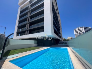 Apartamento T2 com vista ria, Portimão