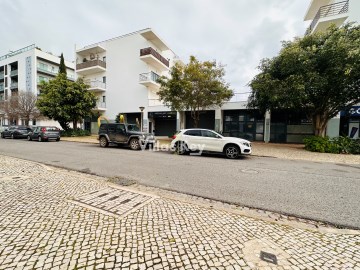 Loja com70 m² em Lagos