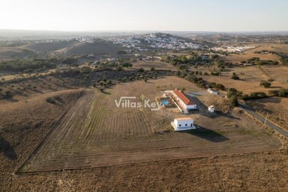 Moradia com piscina e 5 quartos em Ourique/Alentej