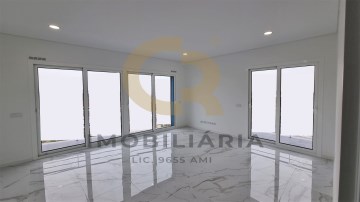Sala Apartamento T2 novo vende-se Figueira