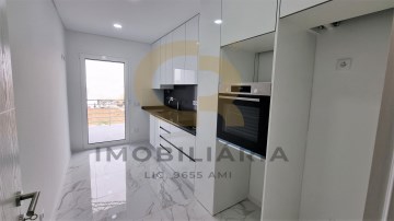 Cozinha Apartamento T1 novo vende-se Figueira