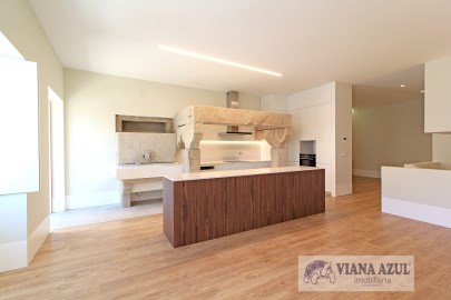 Vianaazul - Luxury Duplex Apartment T2+1 - Living 