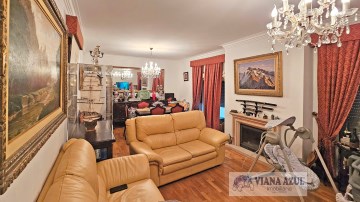 Vianaazul - 4 bedroom villa with garage in Areosa,