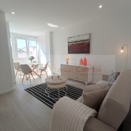 Apartamento 2 Quartos em Benfica