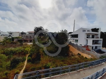 Terreno urbano com 257 m2 para construção de morad