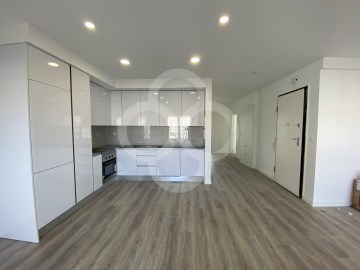 Apartamento Totalmente Remodelado a Estrear em Ben