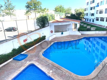 Apartamento T3 para venda em Albufeira com piscina