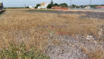 Terreno construção 5 min. a pé das Praias.