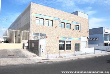 Bâtiment industriel / entrepôt à El Tablero