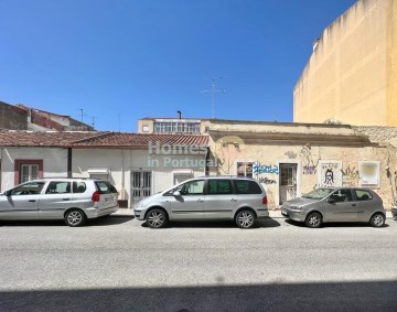 Land in Nossa Senhora do Pópulo, Coto e São Gregório