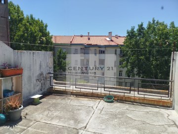 Apartamento 3 Quartos em Venteira