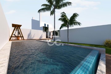 House 4 Bedrooms in Aguiar