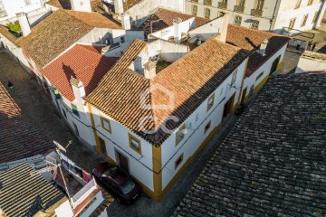 Maison 4 Chambres à Évora (São Mamede, Sé, São Pedro e Santo Antão)