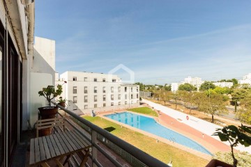 Apartment 6 Bedrooms in Malagueira e Horta das Figueiras