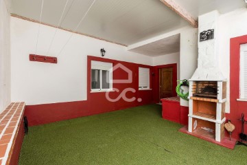 House 4 Bedrooms in Malagueira e Horta das Figueiras