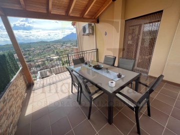House 3 Bedrooms in Castellgalí