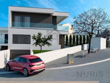 4 Bedroom House for Sale Under Construction in Por