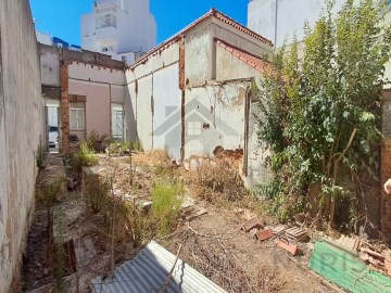 House in Ruin for Sale - Bairro Pontal - Portimão