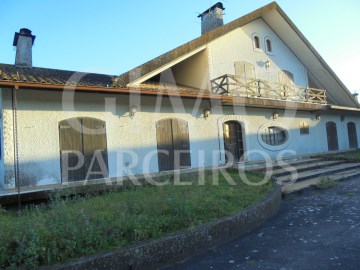 House 7 Bedrooms in Bustos, Troviscal e Mamarrosa