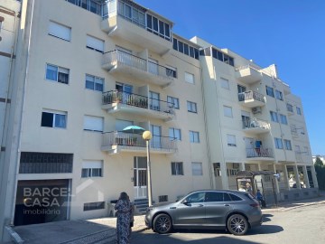 Apartamento T3 com Garagem Fechada em Nogueira - B