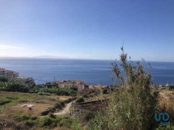 Terreno em Caniço