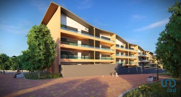 Apartment 3 Bedrooms in Loures