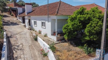 House 3 Bedrooms in Abrã