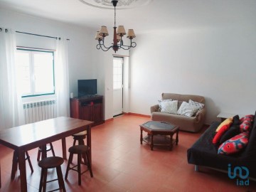 Apartamento 1 Quarto em Atouguia da Baleia